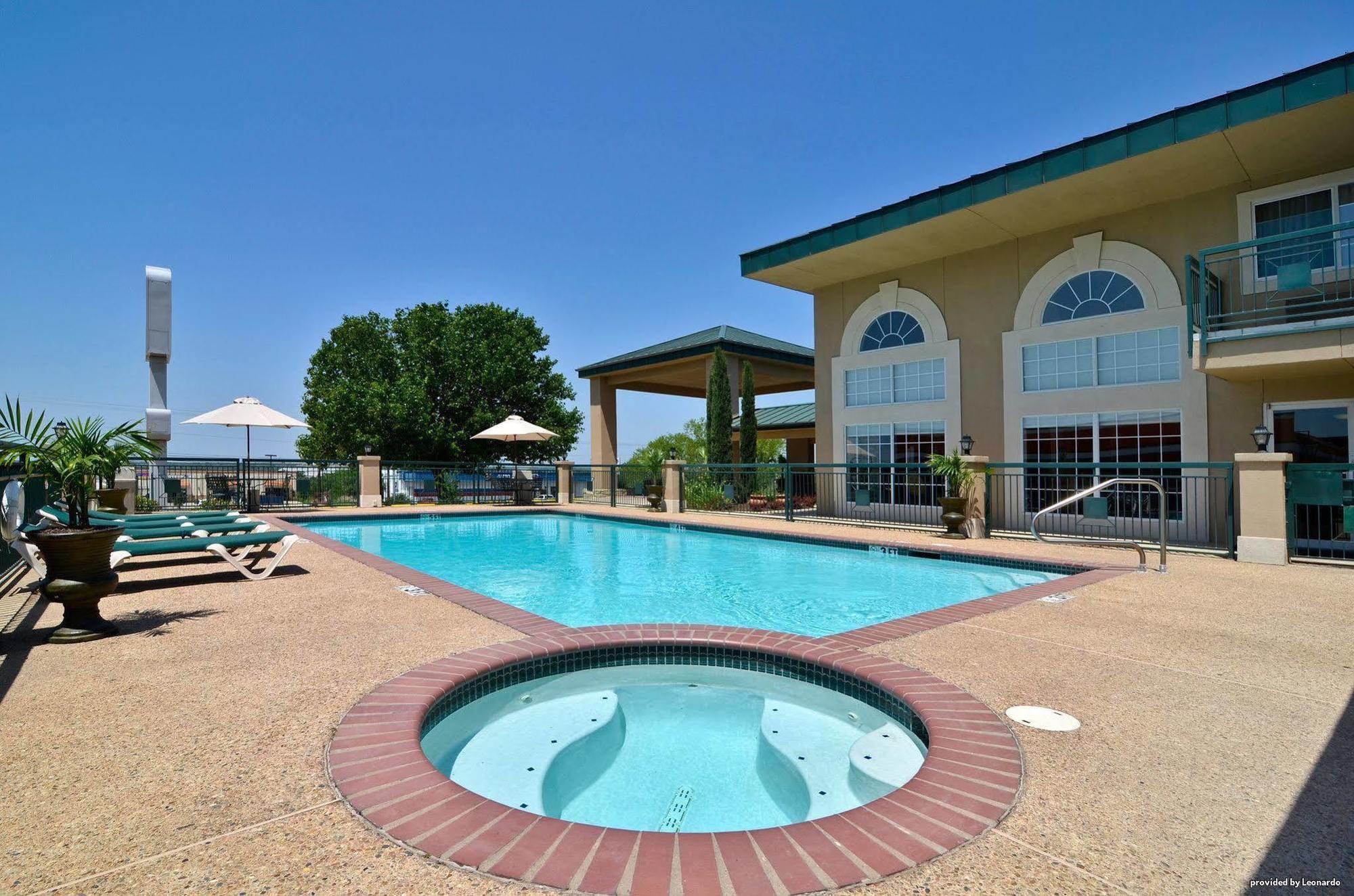 Best Western Marble Falls Inn Экстерьер фото